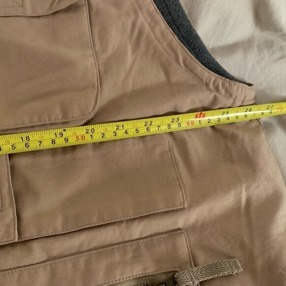 Fieldmaster Men’s Outdoor Tan Fishing hunting Vest size XL with knife po… - Picture 10 of 14